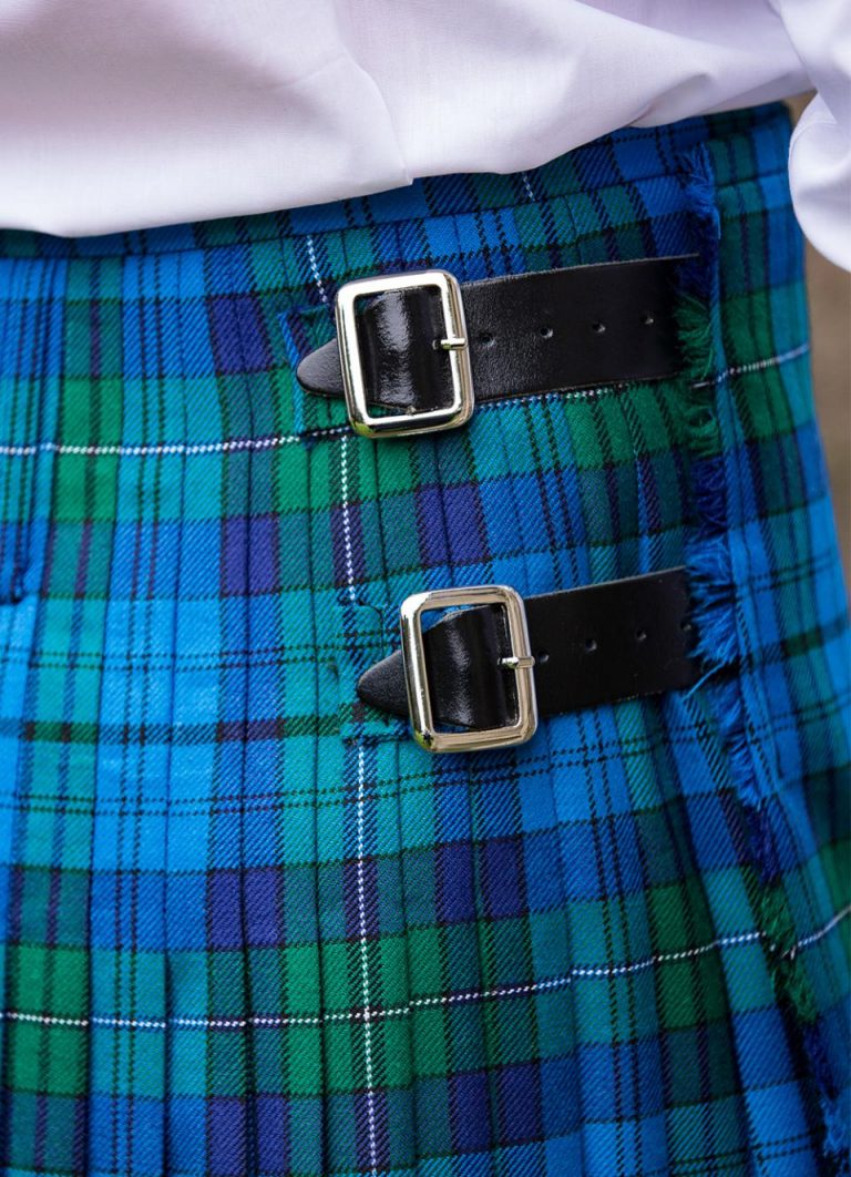 Welsh Kilts Men's 8 yard Formal Kilt - Image 7